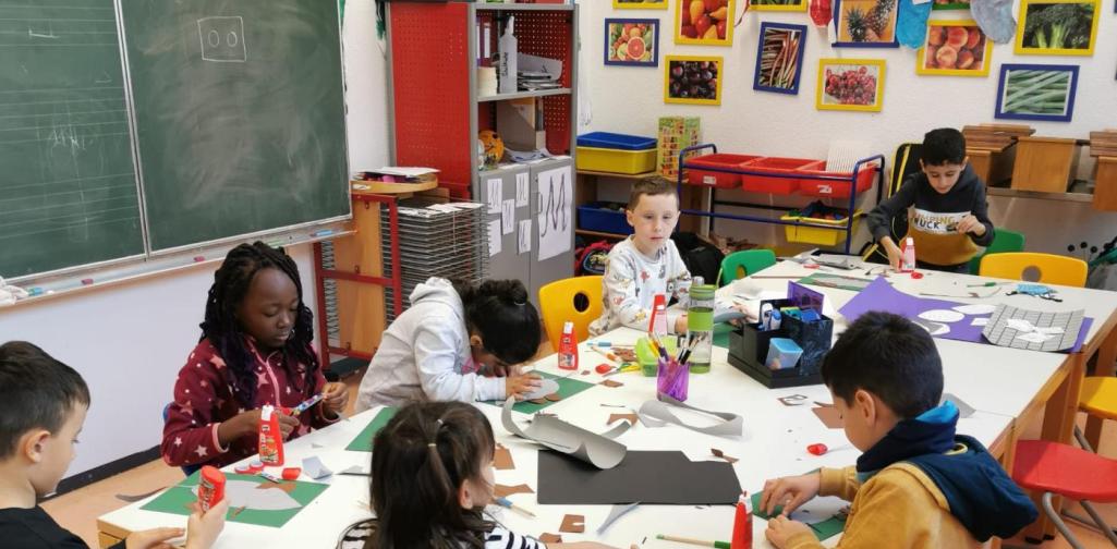 Kinder gestalten Bilder