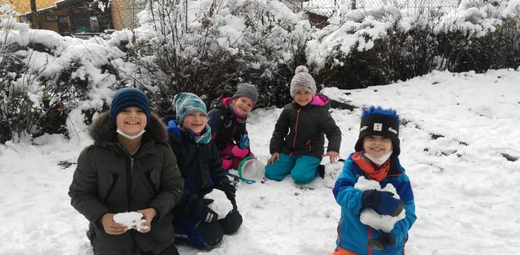 Kinder im Schnee