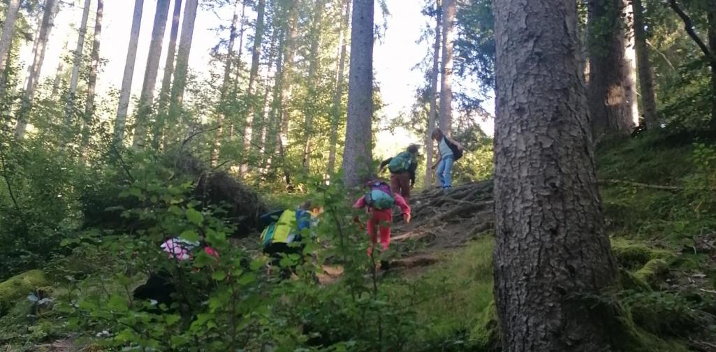 Herbstzeit ist Wanderzeit Herbstzeit ist Wanderzeit